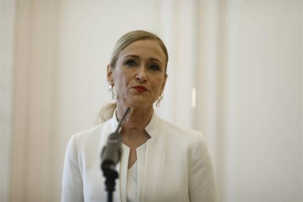 Cifuentes cobrará como mínimo un sueldo de 3.503 euros como diputada con "dedicación exclusiva" 1