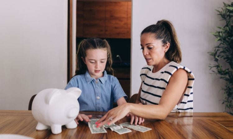 ¿Debería la educación financiera ser una asignatura obligatoria para los jóvenes? 1